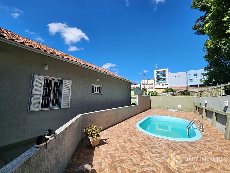 CASA RESIDENCIAL em Sapucaia do Sul - RS, Jardim — foto 4