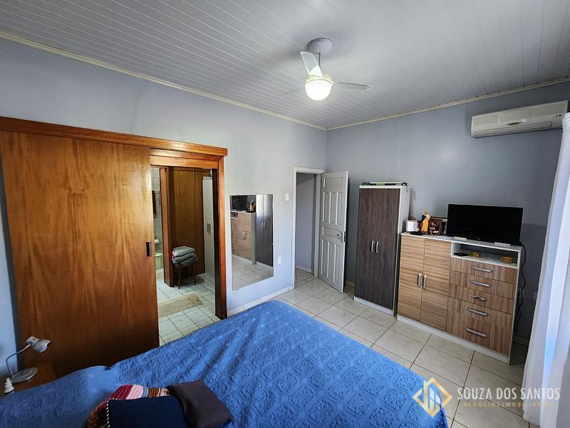 CASA RESIDENCIAL em Sapucaia do Sul - RS, Jardim — foto 15