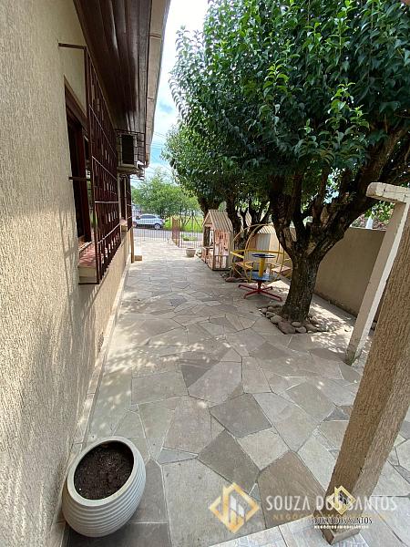 CASA RESIDENCIAL em SAPUCAIA DO SUL - RS, DIHEL — foto 5