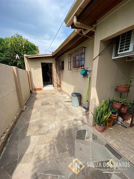 CASA RESIDENCIAL em SAPUCAIA DO SUL - RS, DIHEL — foto 3