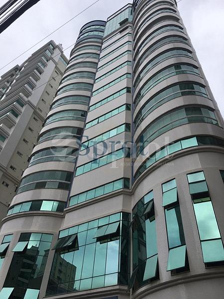 Ilha da Vitória – Alto Padrão proximo ao Mar em Meia Praia — foto 2