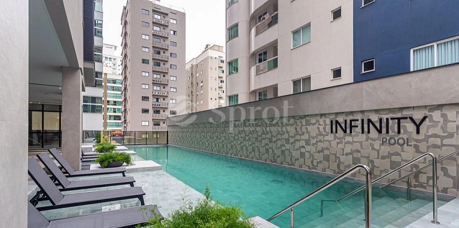 Infinity Tower Flat - mobiliado a 300 m do mar em Meia Praia 🌊 — foto 6