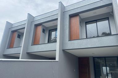 Sobrado com 3 quartos à venda, 105m², 3 banheiros, 2 garagens - Costa e Silva - Joinville