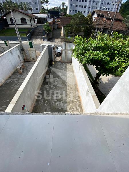 Sobrado Geminado no Bairro Floresta — foto 7