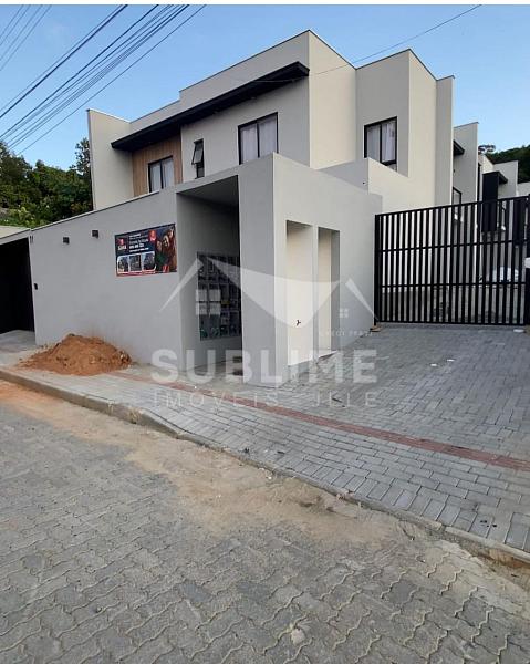 Sobrado Geminado no Bairro Santa Catarina — foto 4