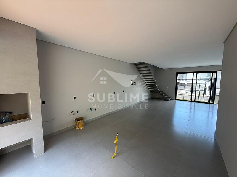 Sobrado Geminado no Bairro Jardim Sofia com Suíte — foto 12