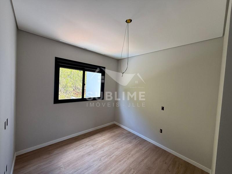 Sobrado Geminado no Bairro Jardim Sofia com Suíte — foto 17