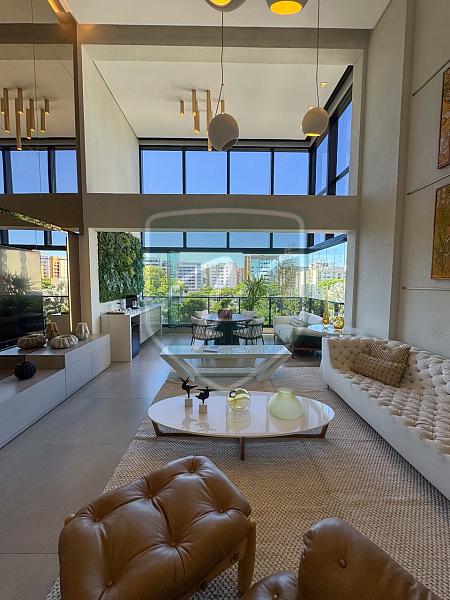 APARTAMENTO NO EDIF�CIO DOUBLE � PONTA VERDE 1