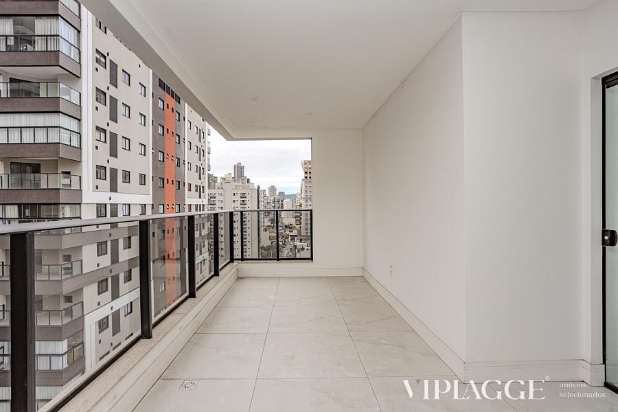 Apartamento em Meia Praia, Itapema/SC com 3 Su�tes, 2 Vagas e Sacada com Churrasqueira em Andar Alto 1