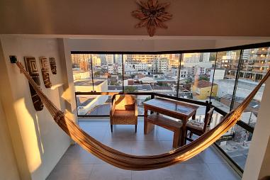 Todo Reformado de 3 dormitorio sendo uma suíte, próximo a novo hospital UNimed