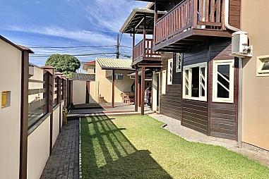 Oportunidade! Casa com 3 quartos, suíte com closet e churrasqueira, aceita permuta