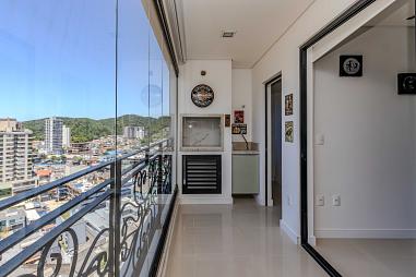 Apartamento na Fazenda - 2 vagas e lazer completo
