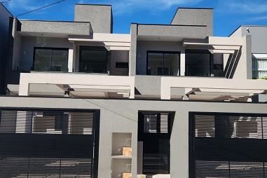 Sobrado com 3 quartos à venda, 165m², 4 banheiros, 2 garagens - Ressacada - Itajaí