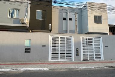 Sobrado com 2 quartos à venda, 66m², 1 banheiro, 1 garagem - Cordeiros - Itajaí