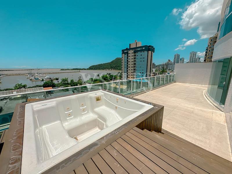 APARTAMENTO COM 4 SUÍTES — foto 3